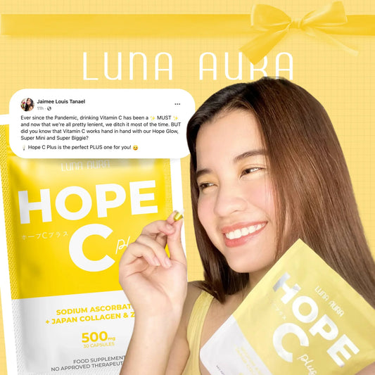 Woman holding a yellow supplement package with 'Luna Auka' branding on a yellow background