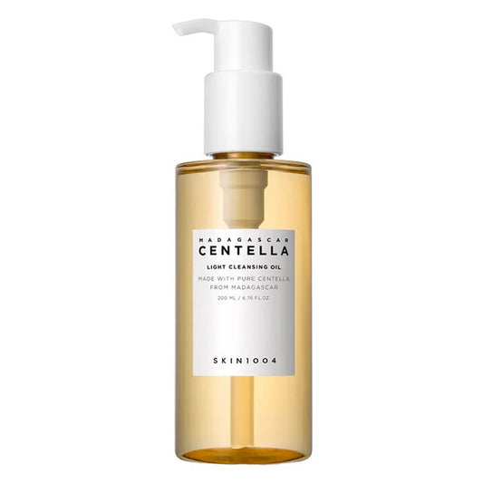 A pump bottle of Madagascar Centella Light Cleansing Oil by SKIN1004. SKIN1004 Madagascar Centella Light Cleansing Oil Dewy Demure Australia